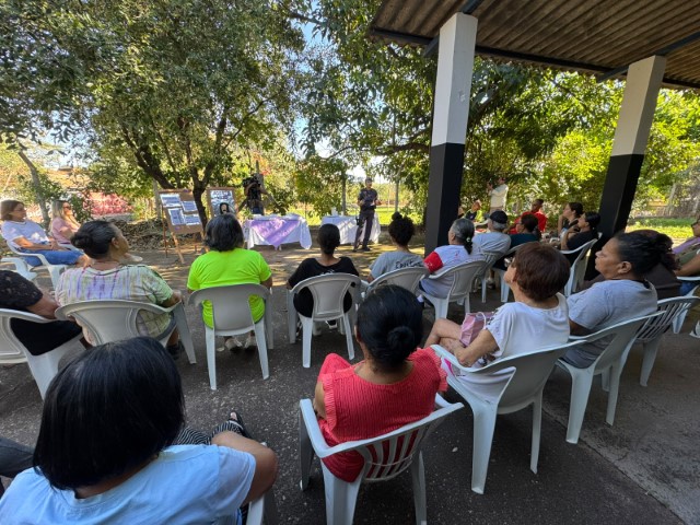 Agosto Lilás: Cabine Lilás leva orientações ao CRAS Augusto de Paula