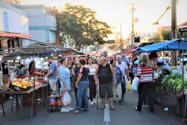 Dia do Feirante: com 278 profissionais cadastrados, gastronomia ganha espaço nas feiras