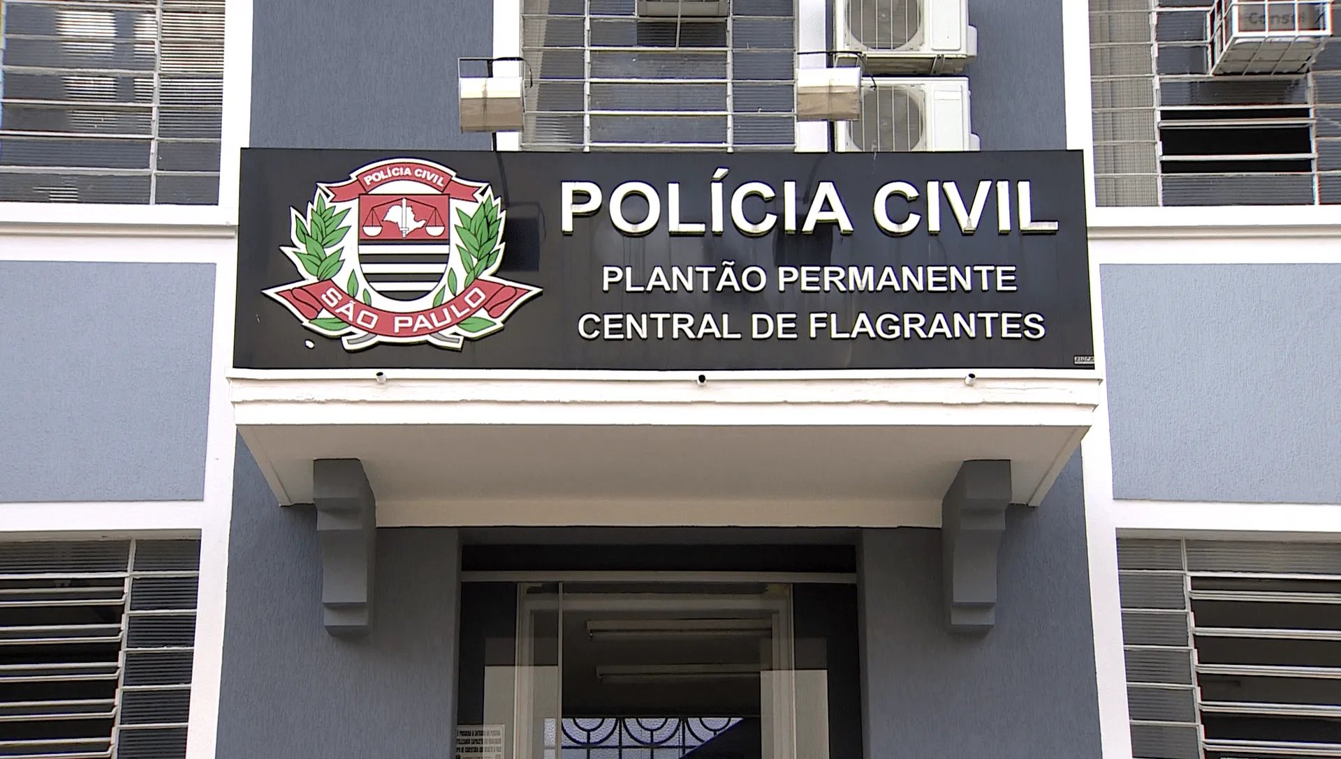 Jovem de 19 anos é preso em Presidente Prudente após chamar motociclista de 'amor' durante tentativa de roubo