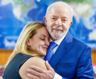Filha de Lula esteve 52 vezes no Palácio do Planalto e é apontada como interlocutora de demandas de municípios