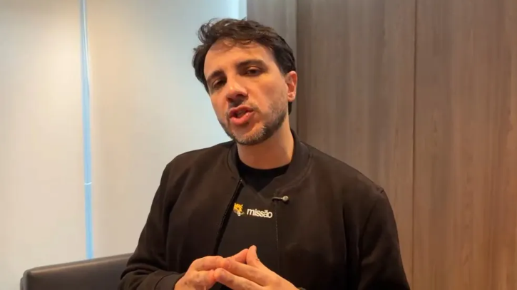 Filiação de Flávio Bolsonaro: a fraude foi feita com autorização do partido Missão
