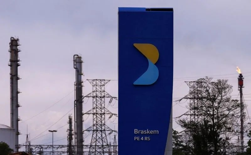 Recuperação extrajudicial da Braskem derruba ações e tira empresa de índices da B3