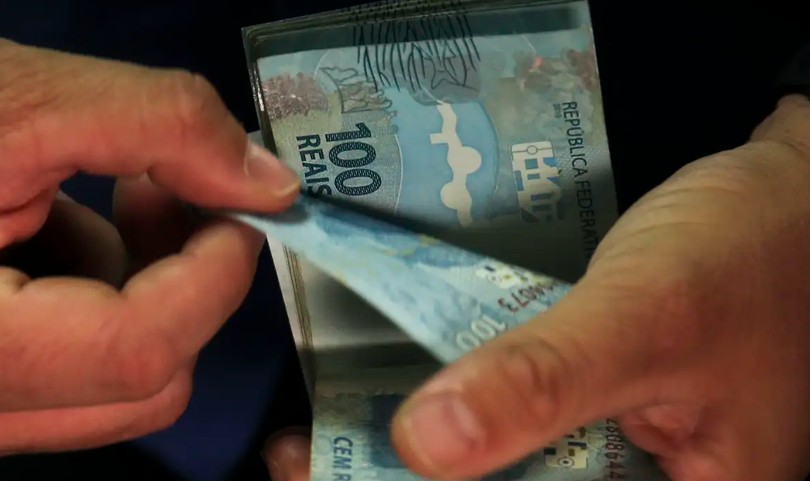 Brasil tem déficit de US$ 8,1 bilhões nas contas externas em julho