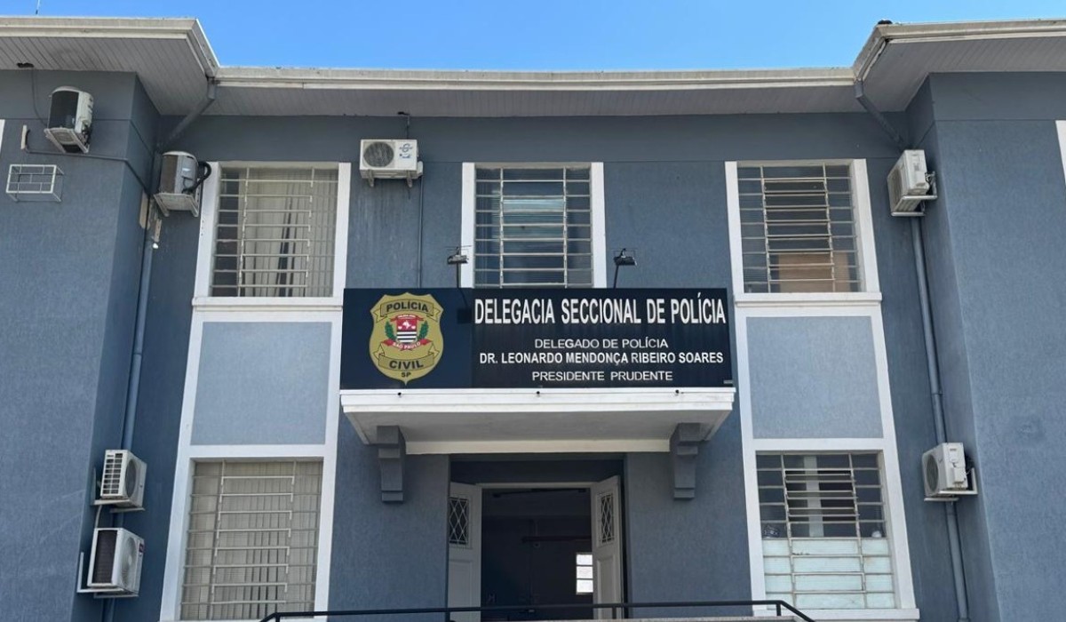 Jovem de 18 anos sofre tentativa de assalto ao parar moto para usar celular em Presidente Prudente