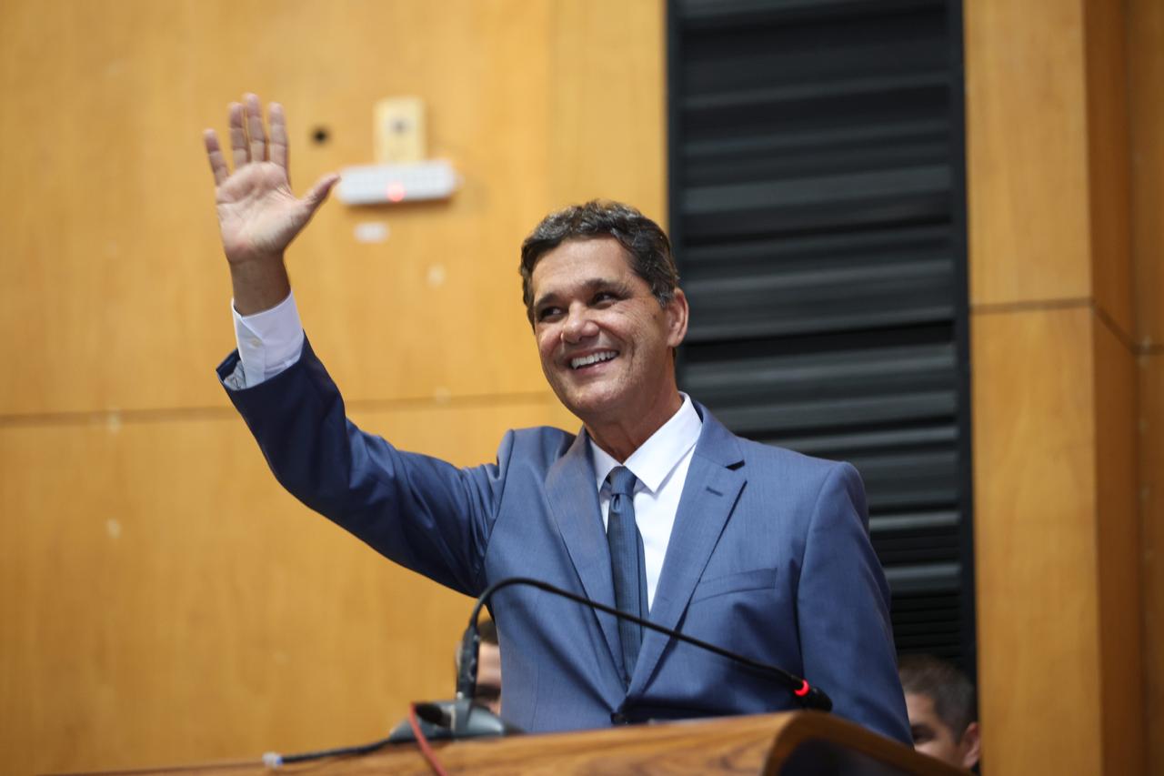 Ferraço lidera disputa pelo governo do ES, aponta pesquisa Real Time Big Data