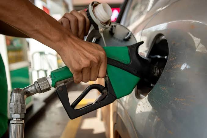 Gasolina com maior percentual de etanol começa a ser comercializada em todo o Brasil