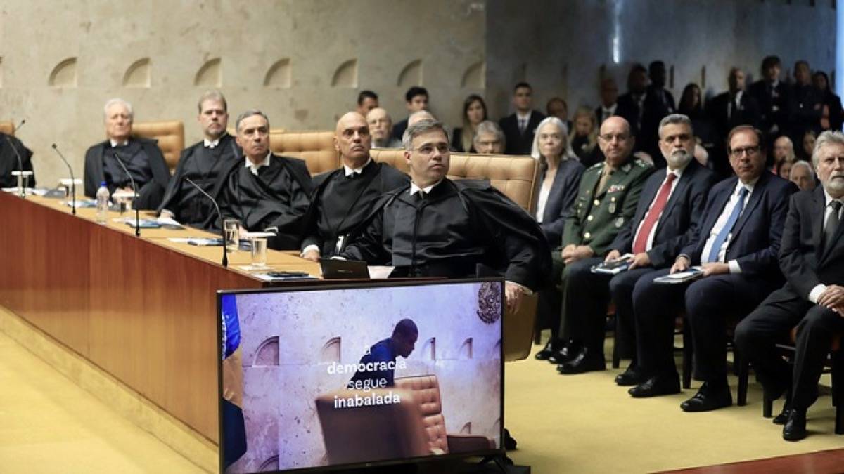 Ministros do STF pressionam para encerrar Inquérito das Fake News antes das eleições