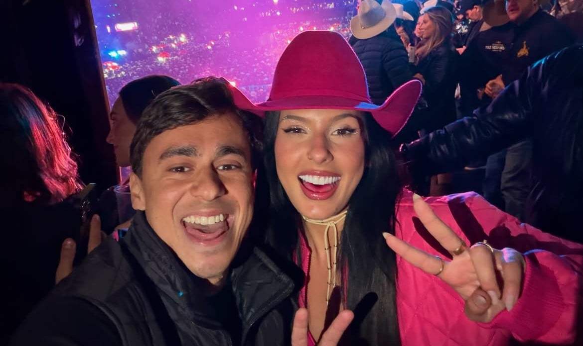 Ana Castela ganha 100 mil seguidores após foto com Nikolas Ferreira