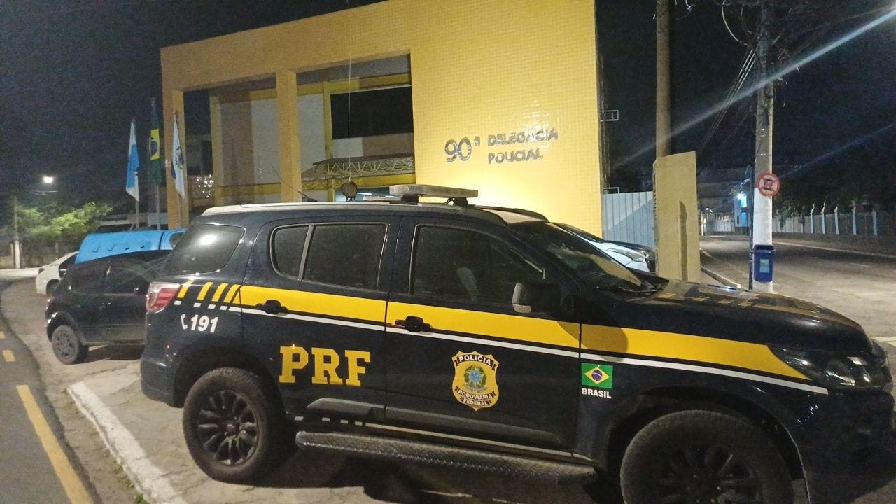 Foragido por estelionato e associação criminosa é preso na Via Dutra em Barra Mansa