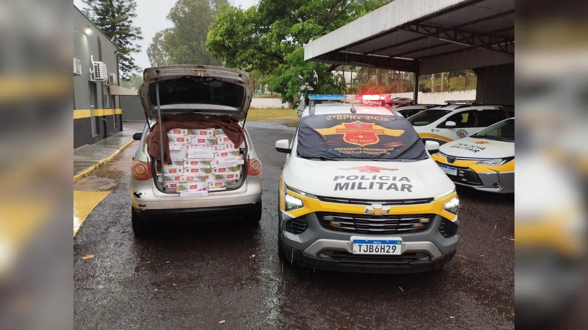 Carro com mais de 17 mil maços de cigarros contrabandeados é apreendido na SP-425 em Regente Feijó