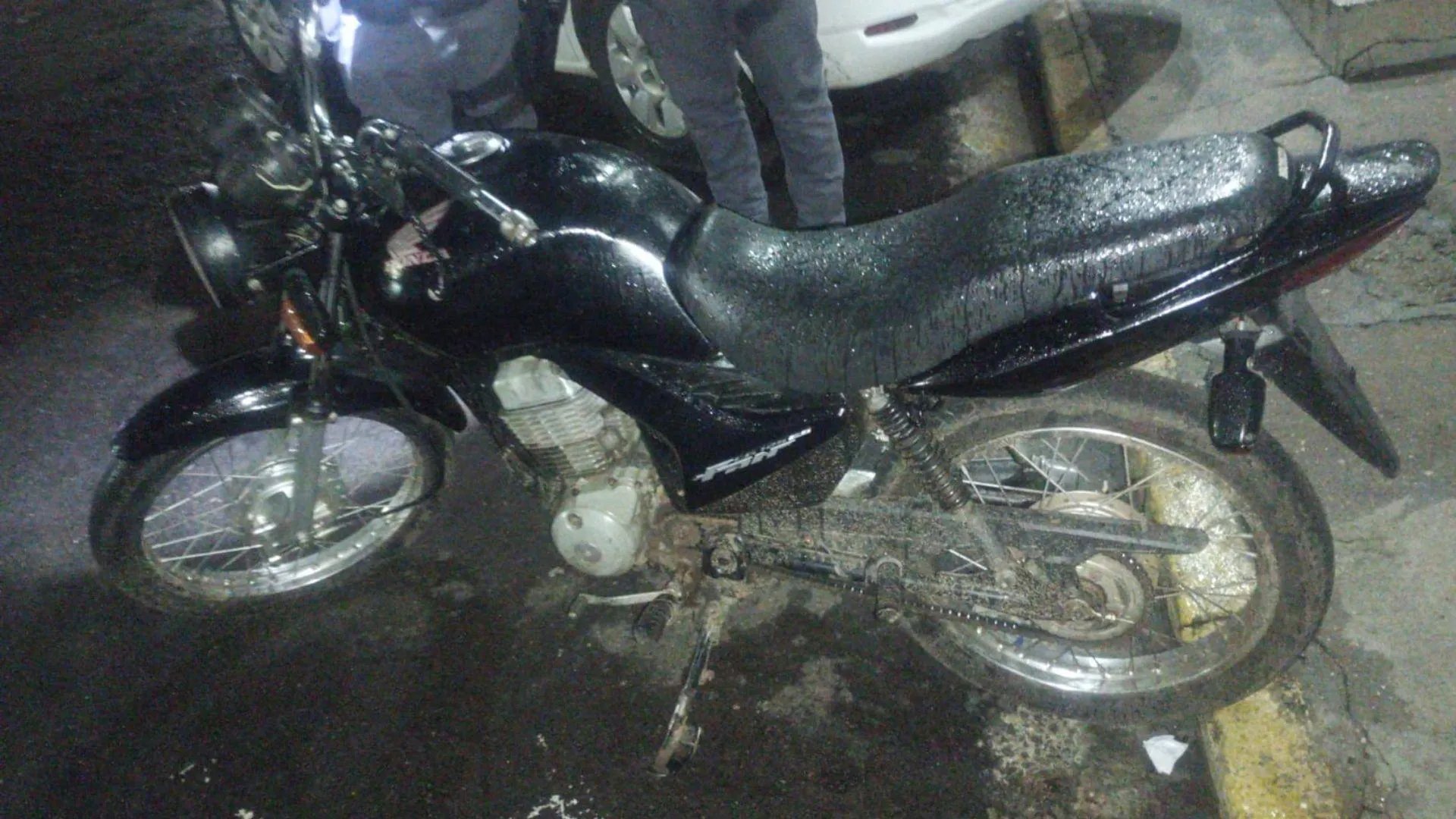 Homem de 22 anos é preso em Presidente Prudente por dirigir moto sem placa e sem habilitação