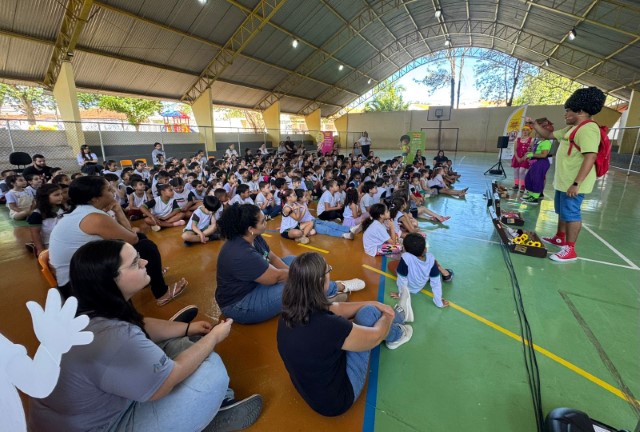 Parceria entre Seduc e Eixo SP leva educação financeira a alunos da rede municipal