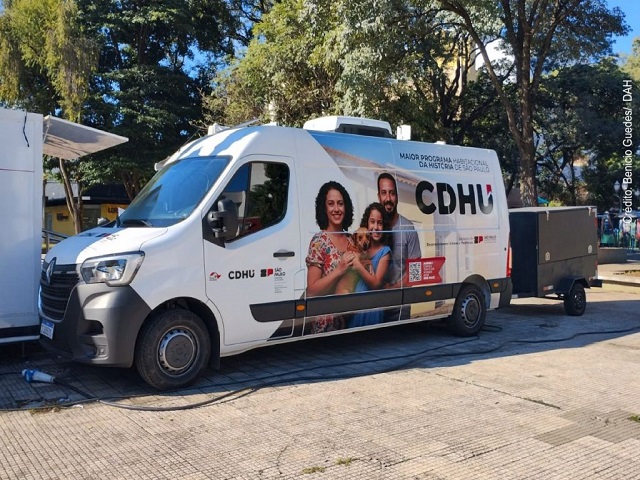CDHU e prefeitura promovem plantão de atendimentos na Praça 9 de Julho