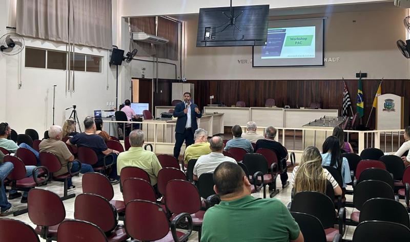 Pirapozinho realiza workshop sobre Plano Anual de Contratações para servidores
