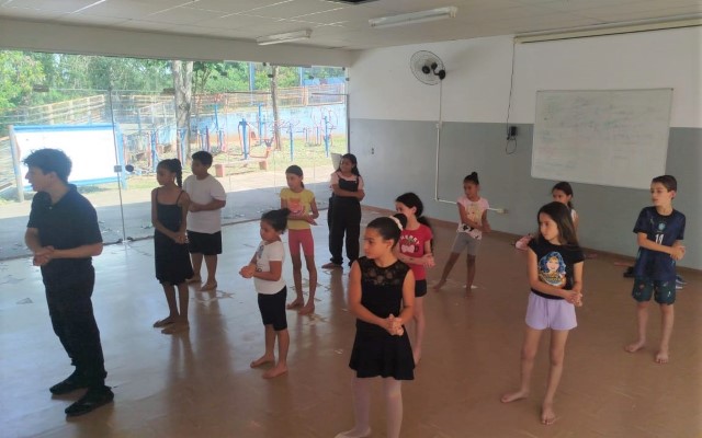 Juventude de Presidente Prudente abre inscrições para oficinas de balé e violino