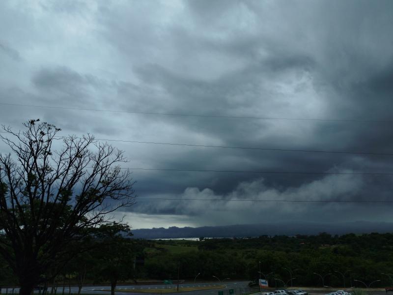 Defesa Civil de SP renova alerta de chuvas fortes até quarta; Presidente Prudente pode ter 70 mm