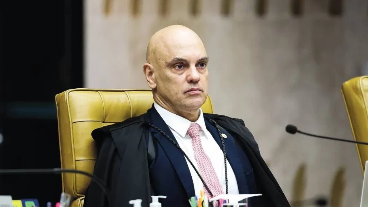 PF aponta aval de Vorcaro para cartões de crédito a filhos de Moraes