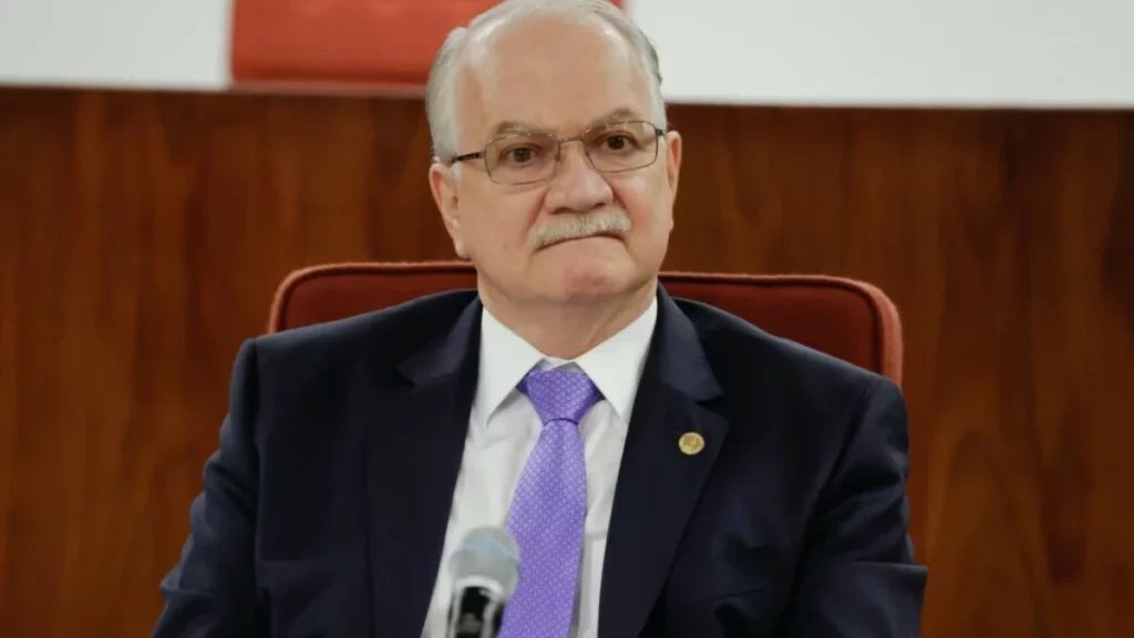 André Mendonça cobra resposta de Fachin após Flávio Dino reconduzir Andrei Rodrigues à chefia da PF