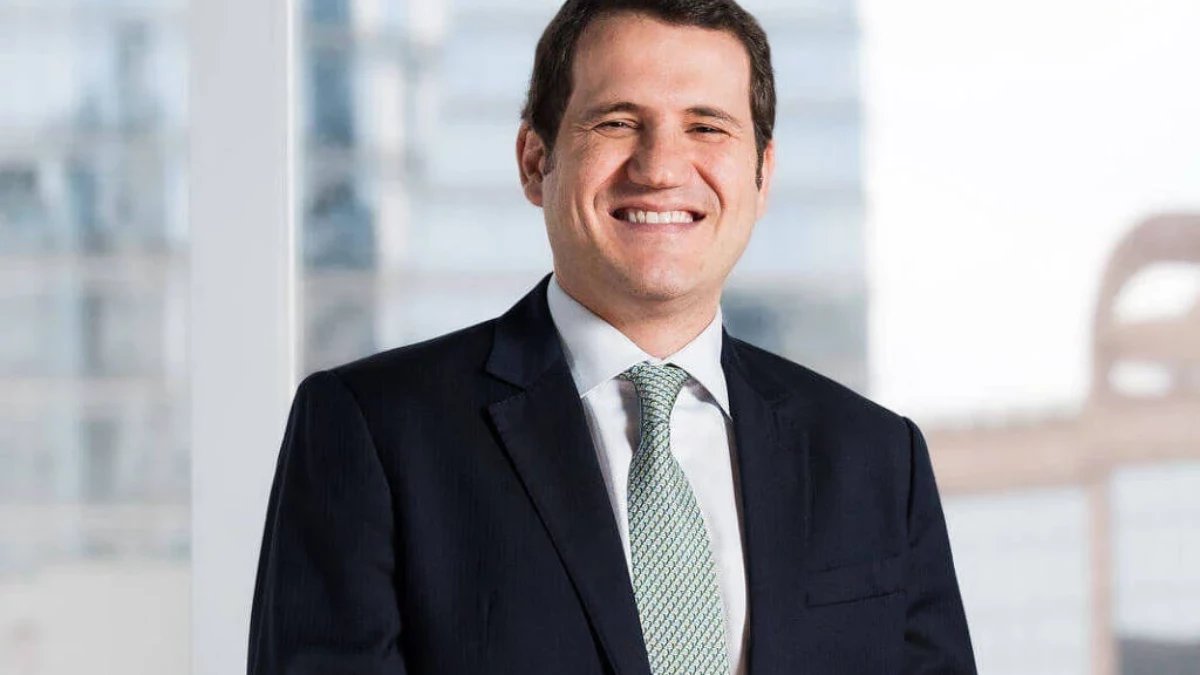 Mensagens de Vorcaro mostram pedido para criar demandas e justificar contrato com filho de Lewandowski
