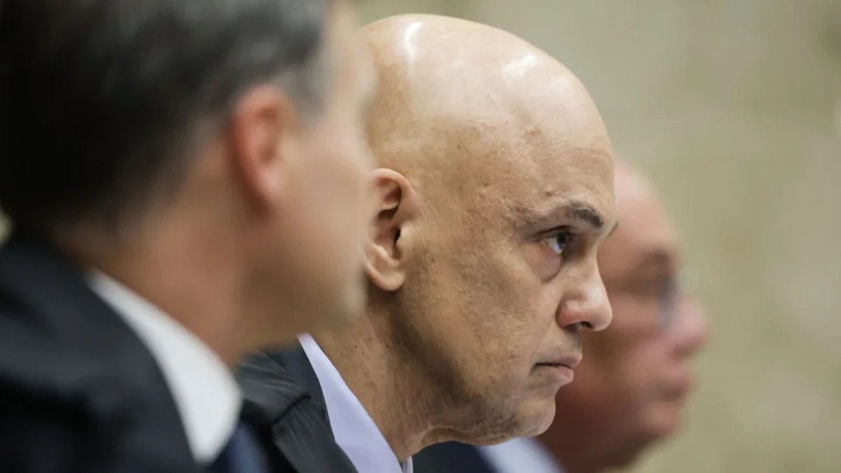 Moraes chama relatório da PF sobre mensagens com Vorcaro de ‘nulo’ e cita possível interferência externa