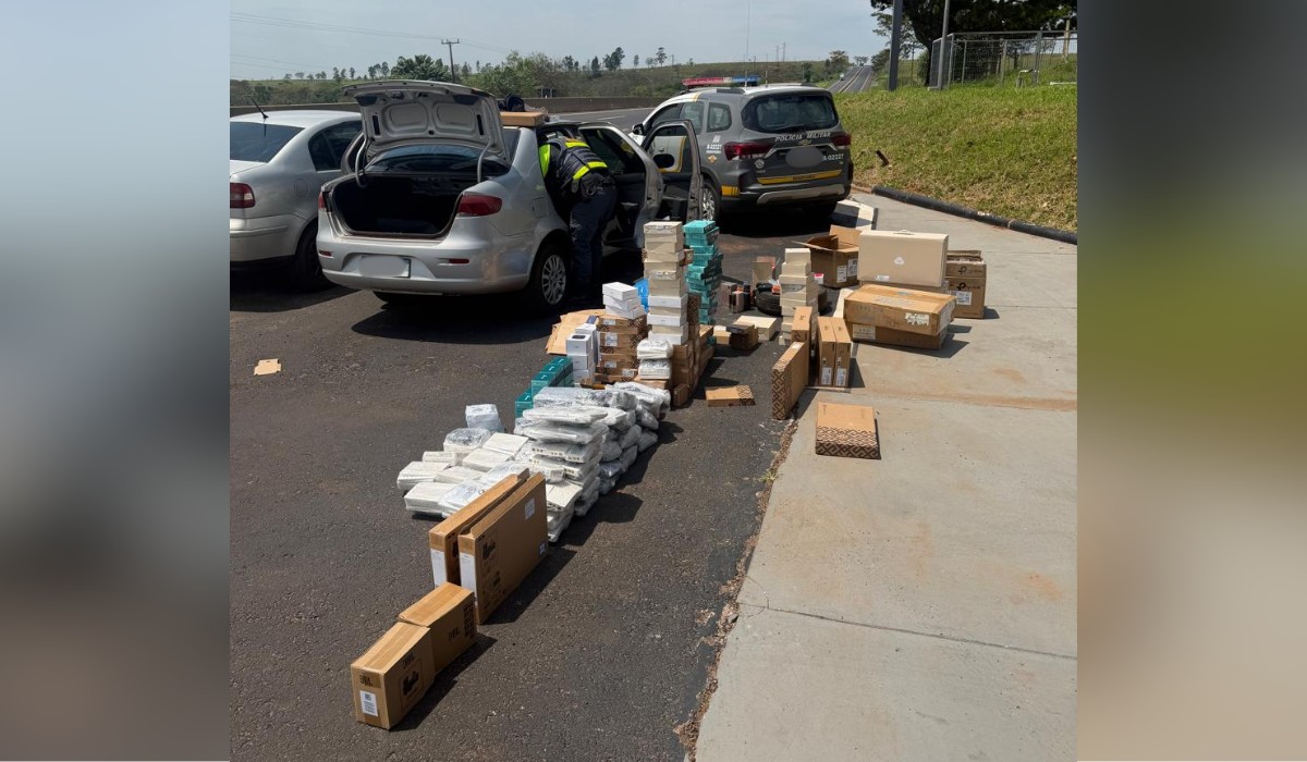 Polícia apreende carga de R$ 498 mil em Presidente Venceslau e cigarros eletrônicos em Santo Anastácio