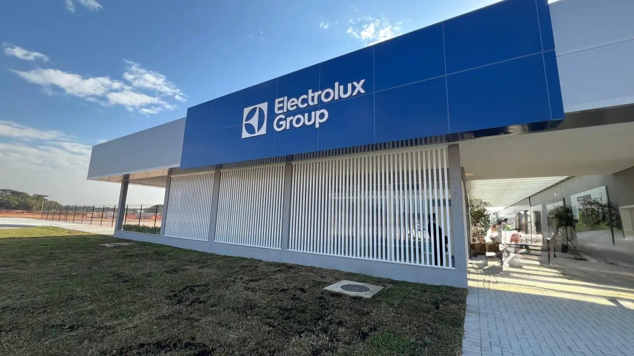 BNDES aprova R$ 300 milhões para Electrolux desenvolver eletrodomésticos com IA