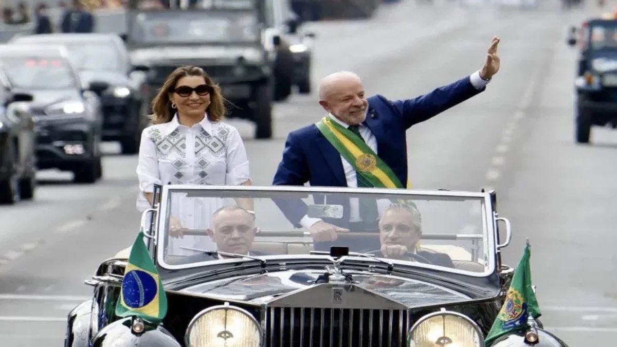 Desfile de 7 de Setembro em Brasília custou R$ 5,74 milhões; Janja usou vestido de R$ 2,3 mil