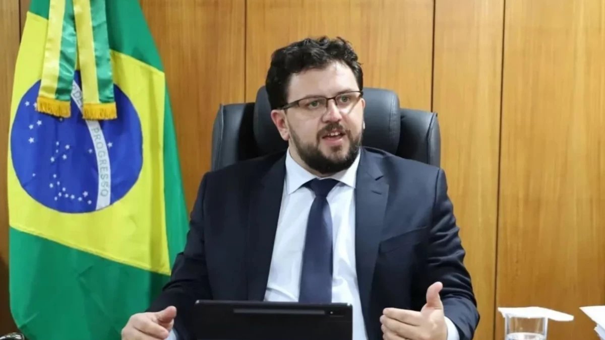 Marcola, ex-chefe de gabinete de Lula, teve réveillon em Paraty pago por herdeiro da Unigel