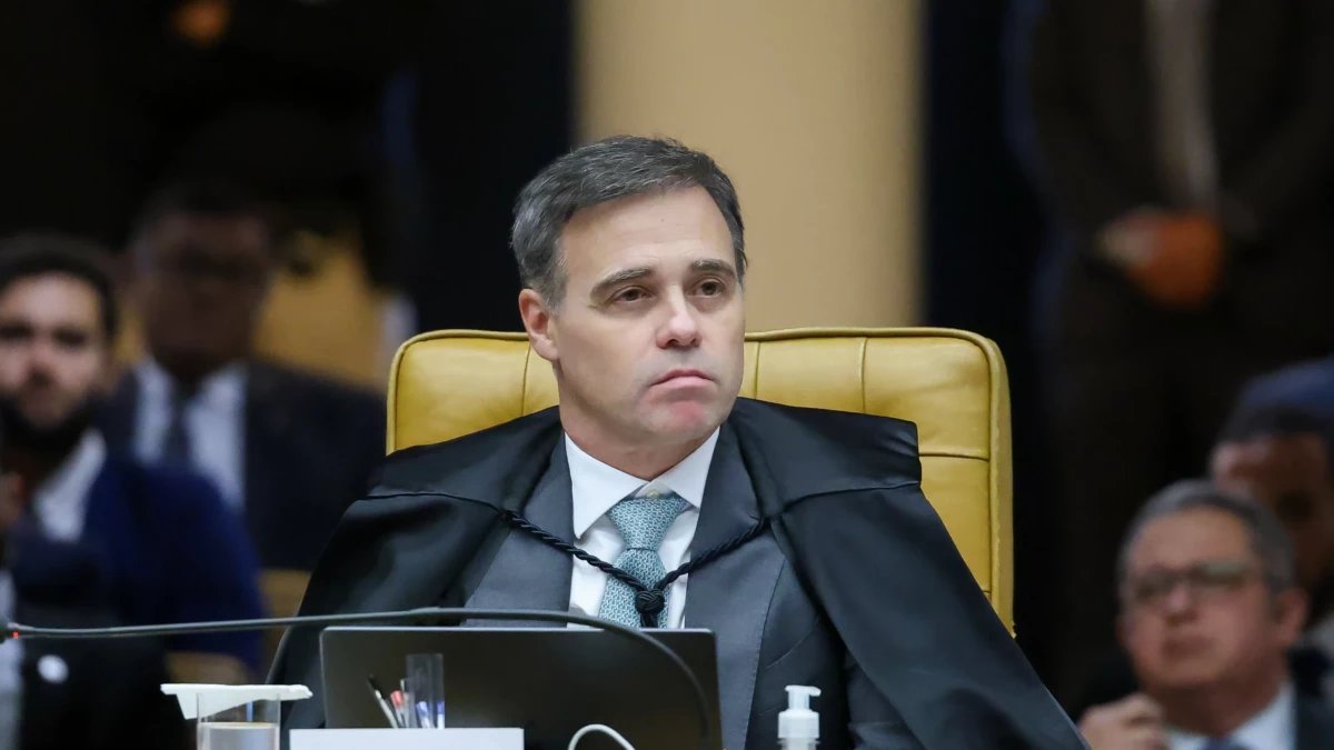 Gabinete de Mendonça rebate Gilmar Mendes e cobra 'liturgia e decoro' no STF