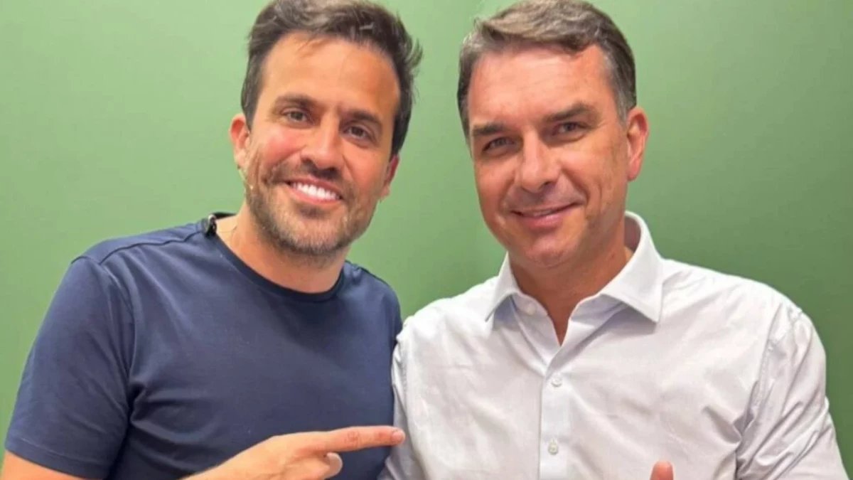 Pablo Marçal anuncia apoio a Flávio Bolsonaro e pede voto no 22: 'desPTtizar este país'