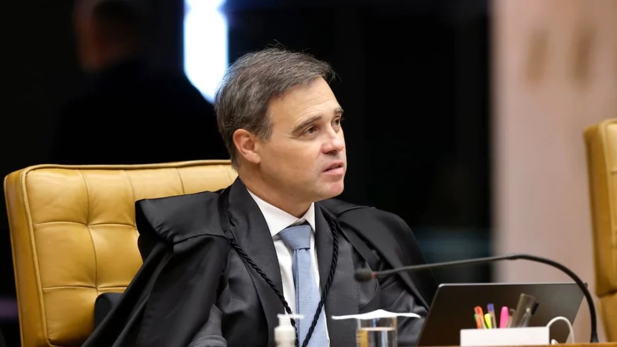 Mendonça extingue ação de Zé Trovão contra reajuste do Bolsa Família