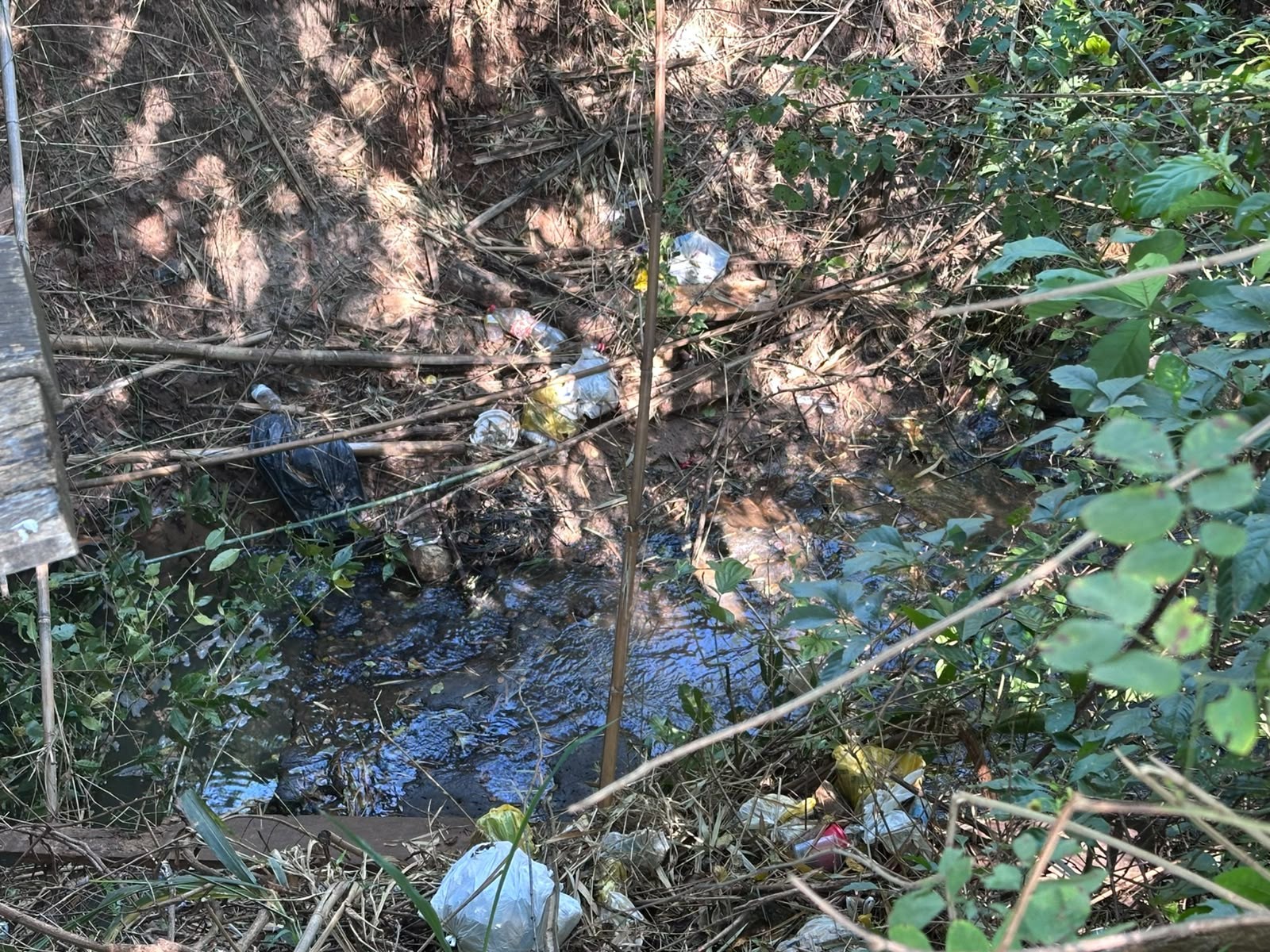 MP instaura inquérito para apurar vazamento de esgoto em estação no distrito de Montalvão