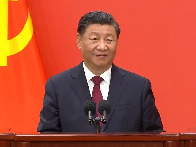 Polícia chinesa detém 11 cristãos idosos durante reunião de leitura em Chengdu