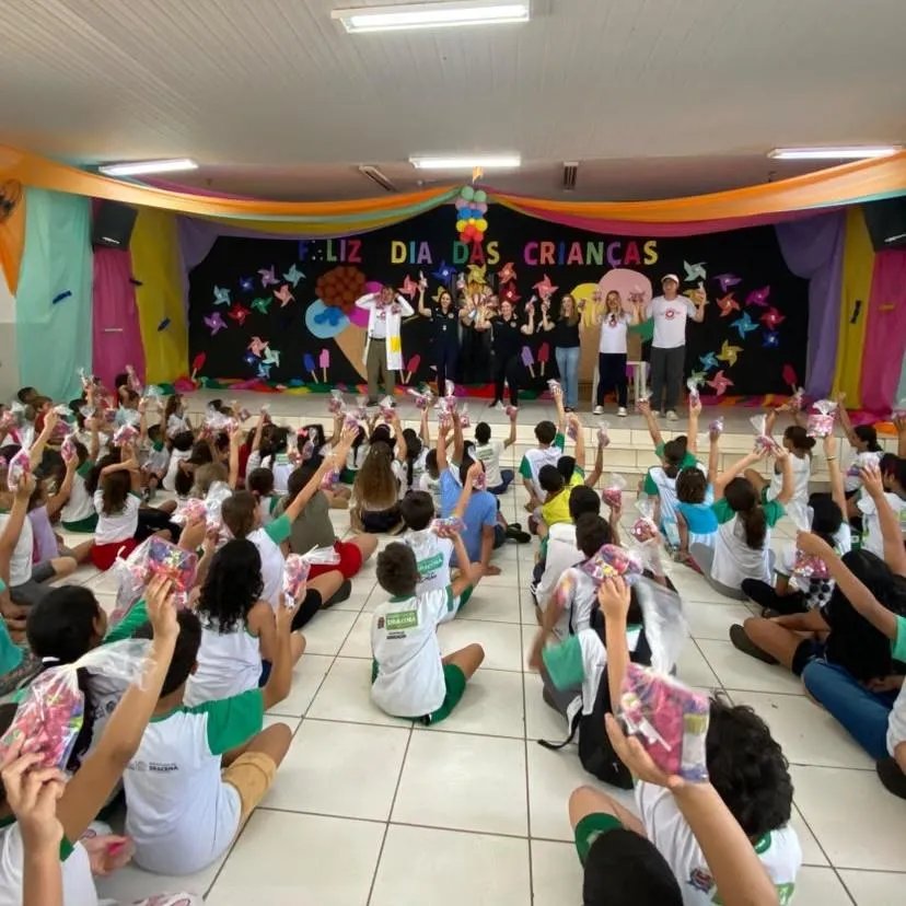 Ação social distribui 6 mil sacolinhas de doces e 1 mil brinquedos a crianças em Dracena