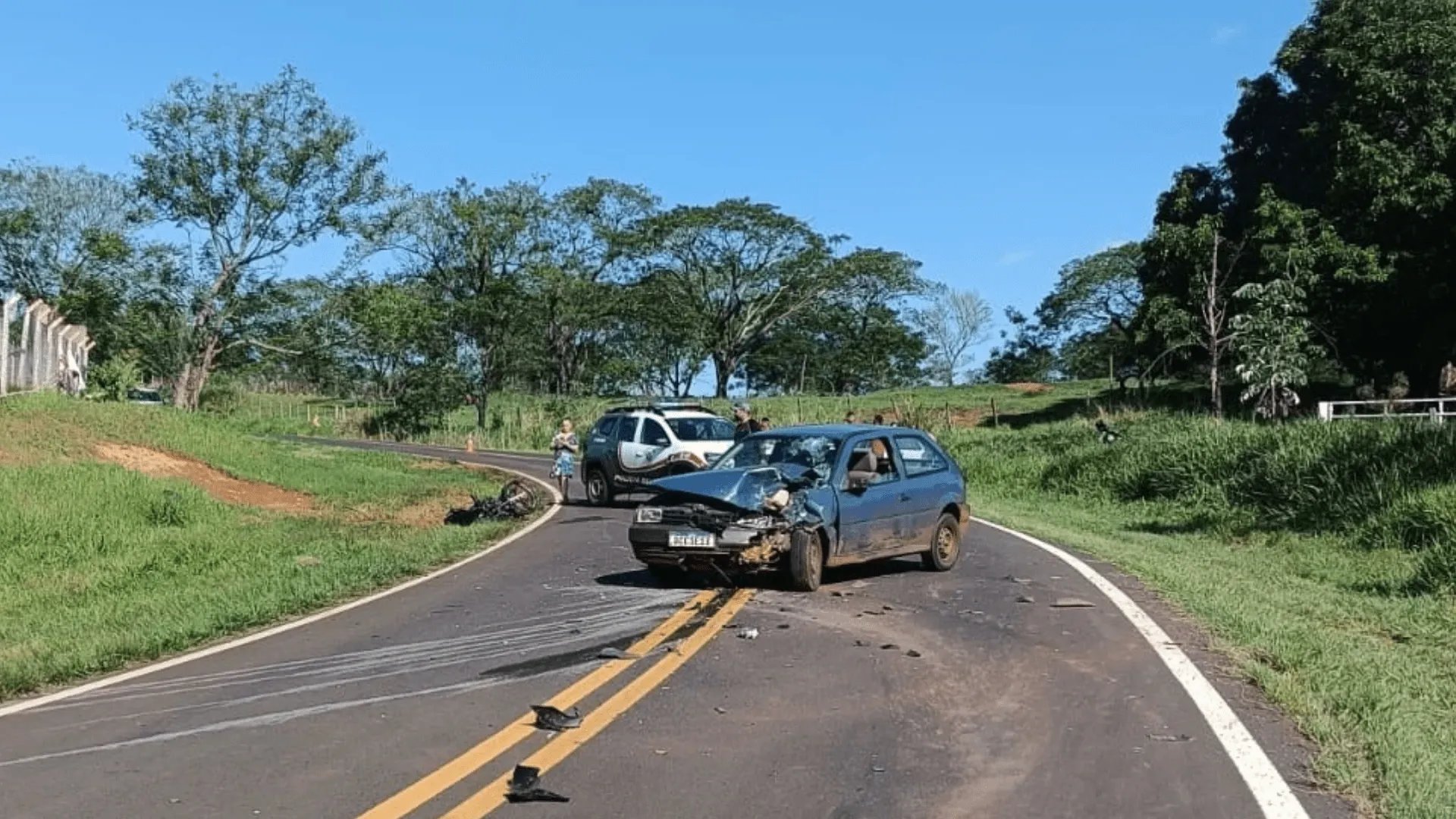 Motociclista de 31 anos morre após colisão frontal com carro em Tarabai (SP)