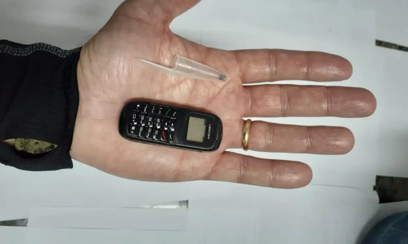 Lula assina decreto que cria programa de bloqueio de celulares e sinais em presídios