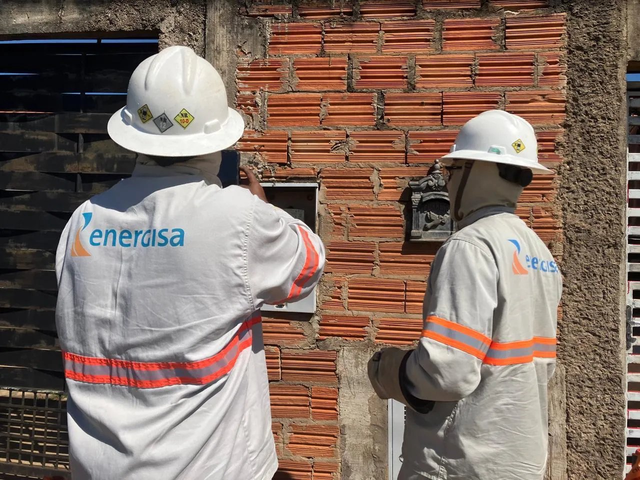 Furtos de energia e ligações clandestinas mais que dobram na região de Presidente Prudente