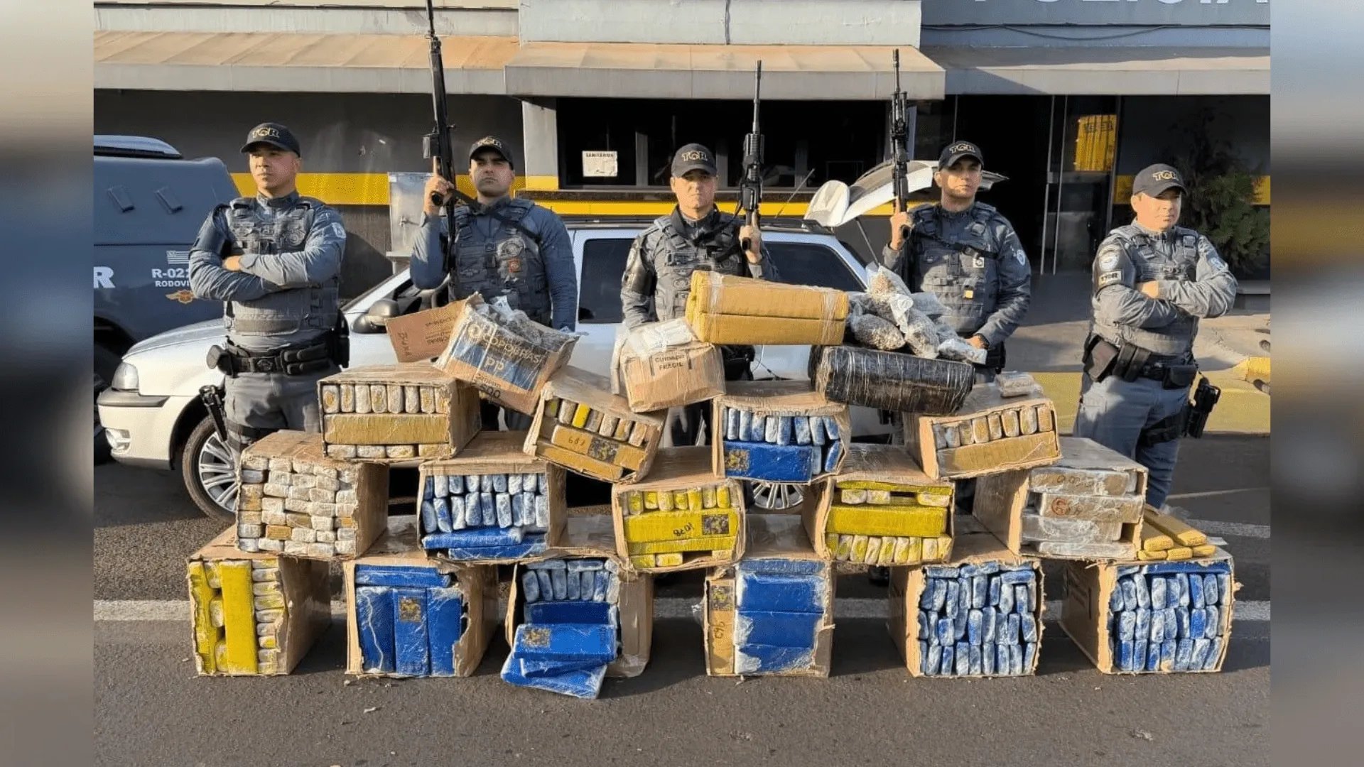 Polícia Rodoviária apreende 527,6 kg de maconha na Raposo Tavares, em Presidente Bernardes