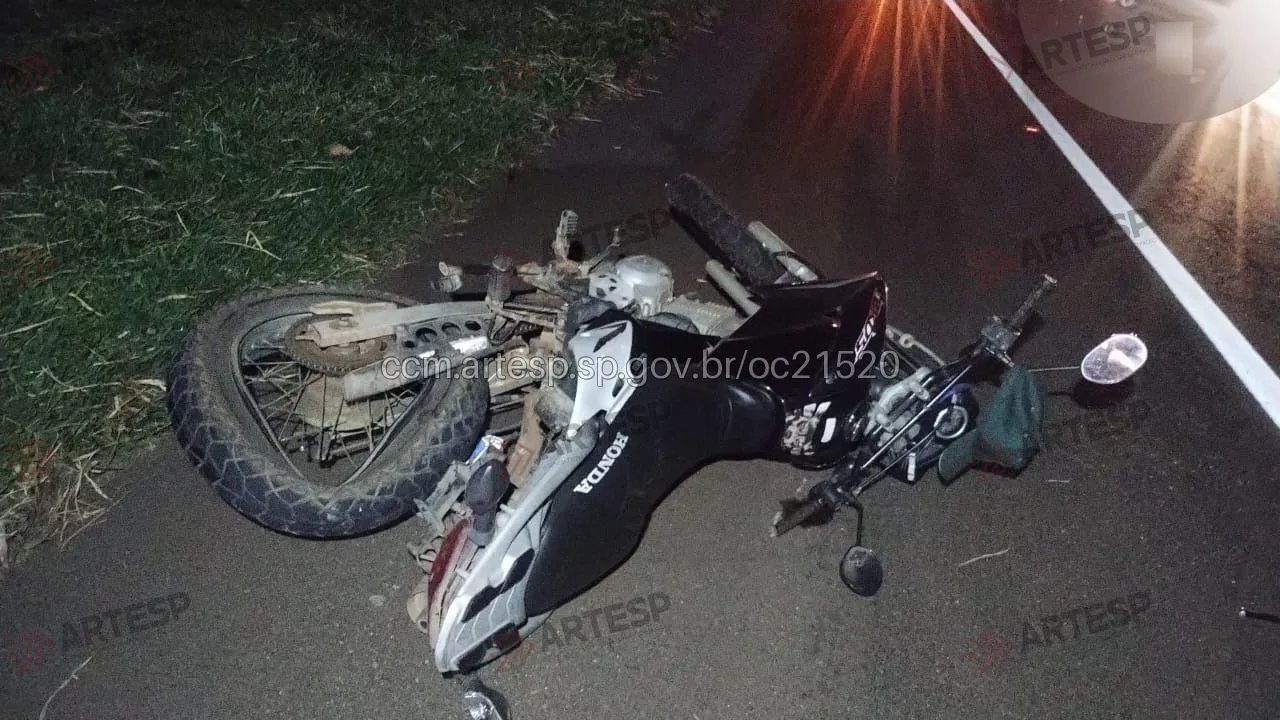 Motociclista morre em batida na traseira de carro na SP-294, em Panorama