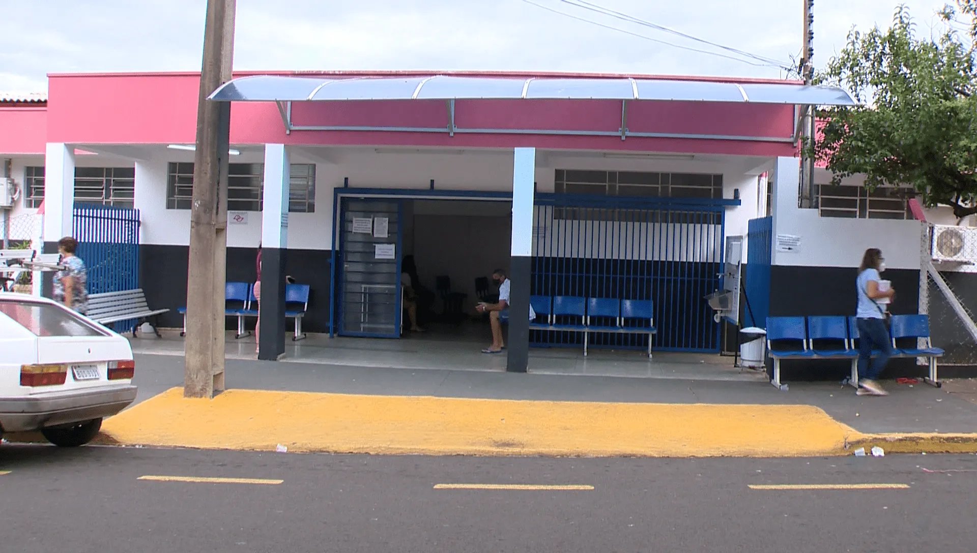 Acompanhante agride enfermeira e danifica porta de Pronto Atendimento em Presidente Prudente