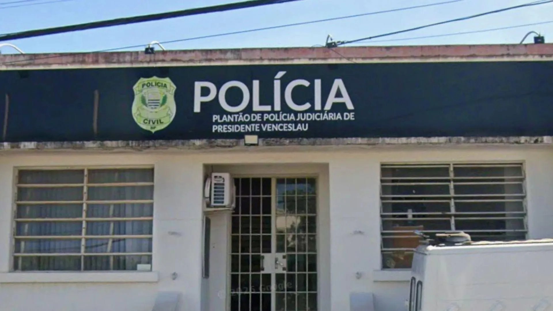 Homem de 34 anos é preso após ameaçar vizinhos com facas em Presidente Venceslau (SP)