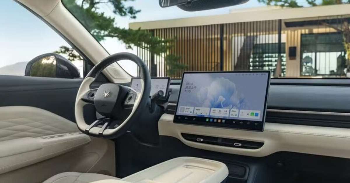 BAIC abre pré-venda do Arcfox T1 no Brasil com preço estimado em R$ 130 mil
