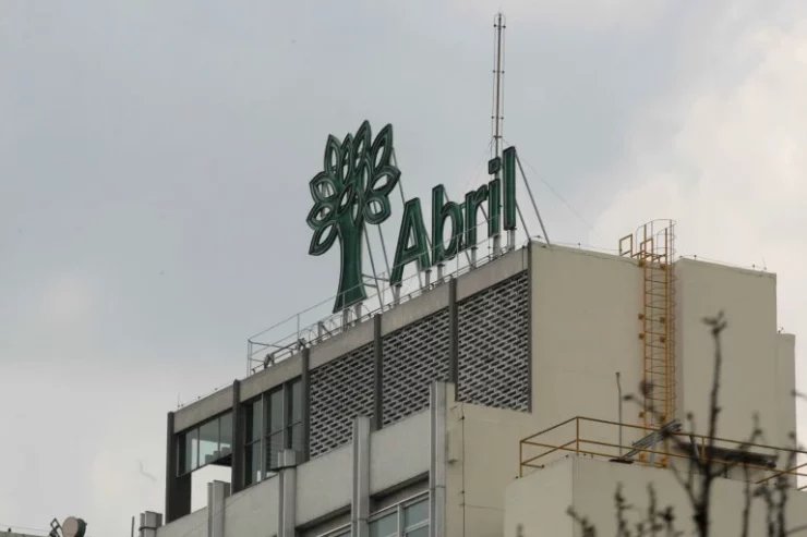 Análise aponta que dificuldades do Grupo Abril refletem desafio de adaptação digital