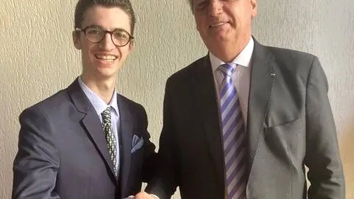 Estudantes do Mackenzie criam página 'Mackenzistas de Direita' em resposta a grupo pró-Lula