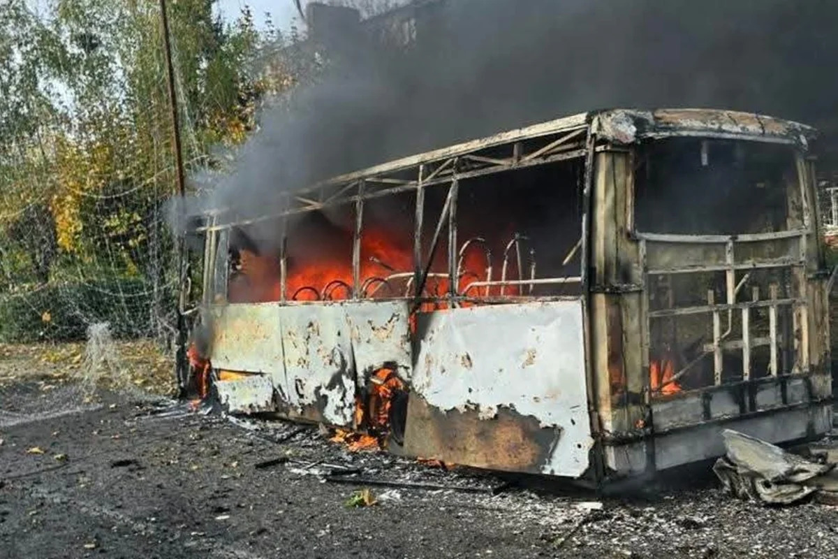 Ataque russo a ônibus em Kramatorsk deixa pelo menos 33 mortos, dizem autoridades ucranianas