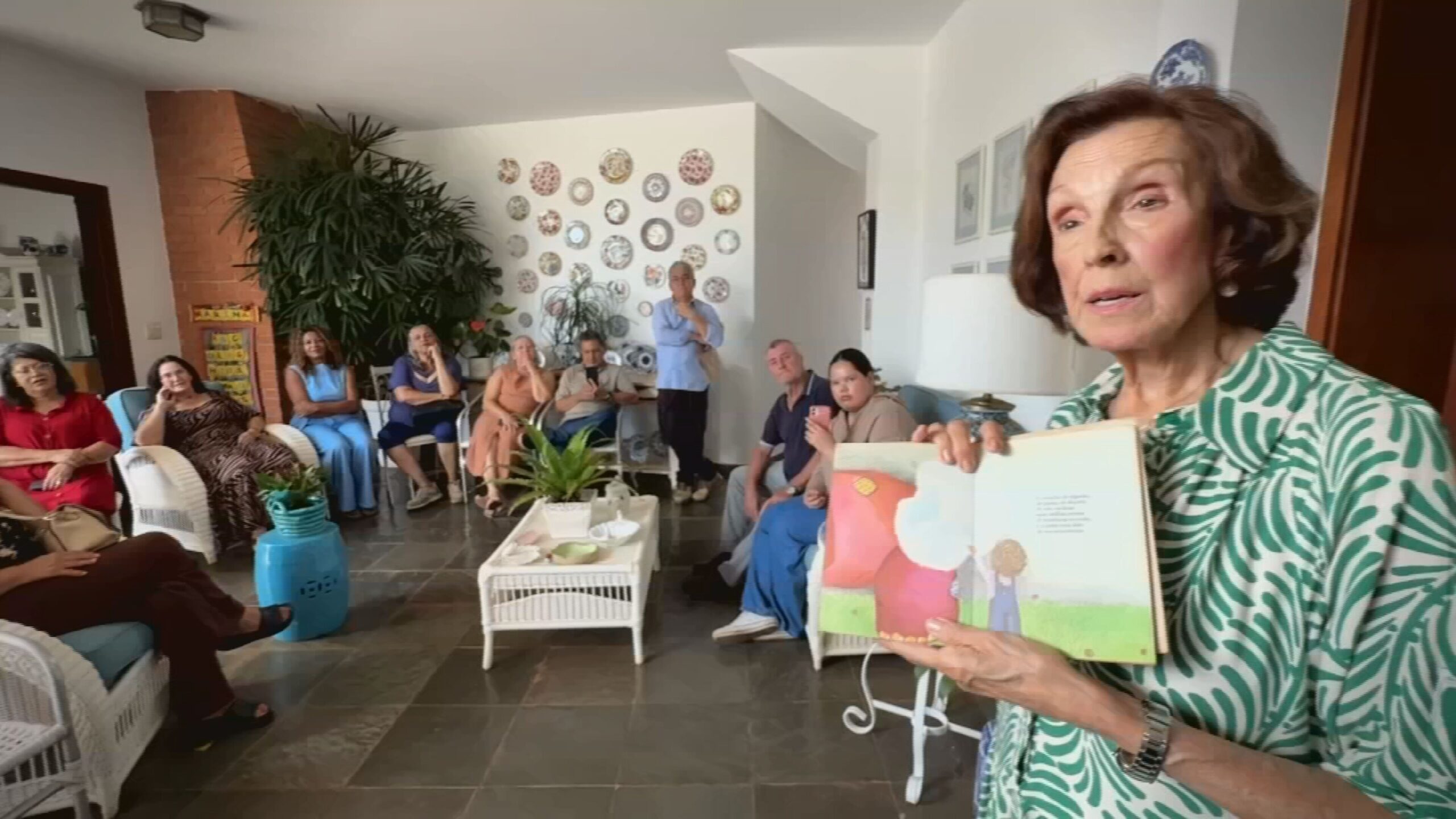 Ex-alunos reencontram em Presidente Prudente professora que marcou suas vidas há quase 60 anos