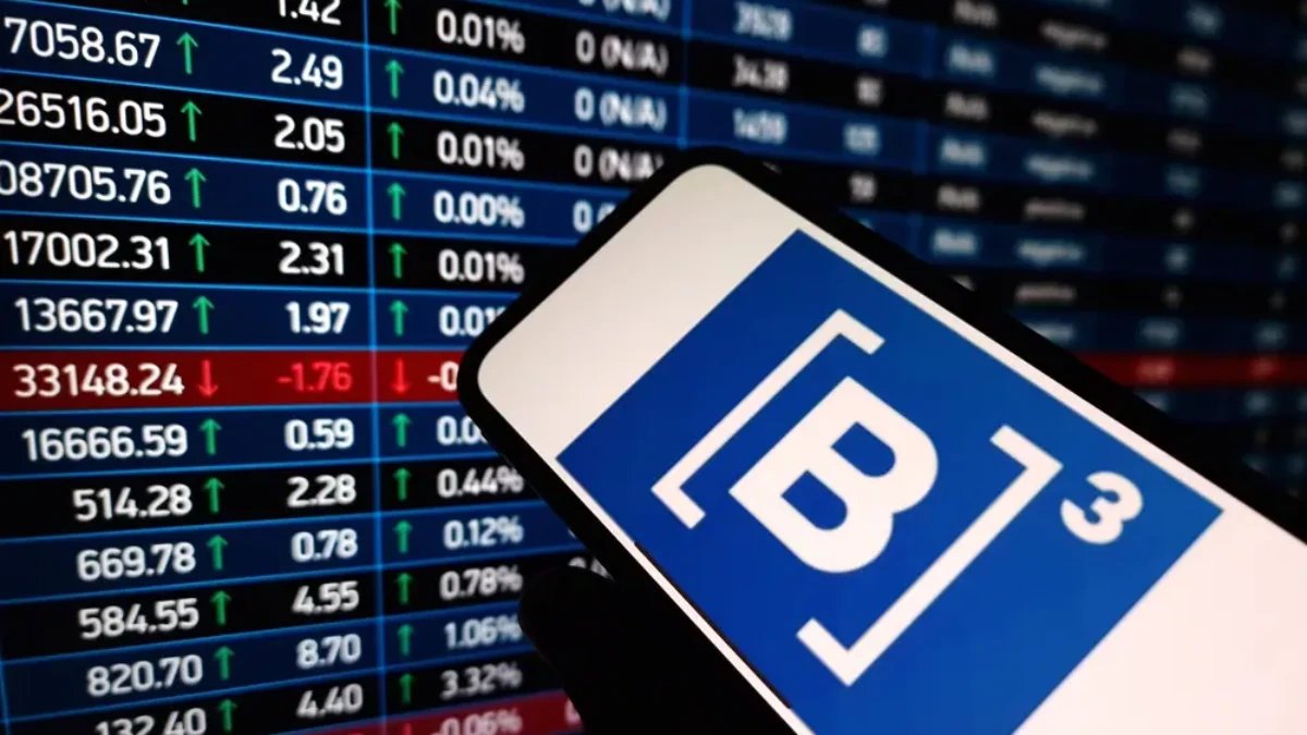 BTG Pactual prevê Ibovespa a 170 mil pontos e dólar até 15% mais caro com reeleição de Lula