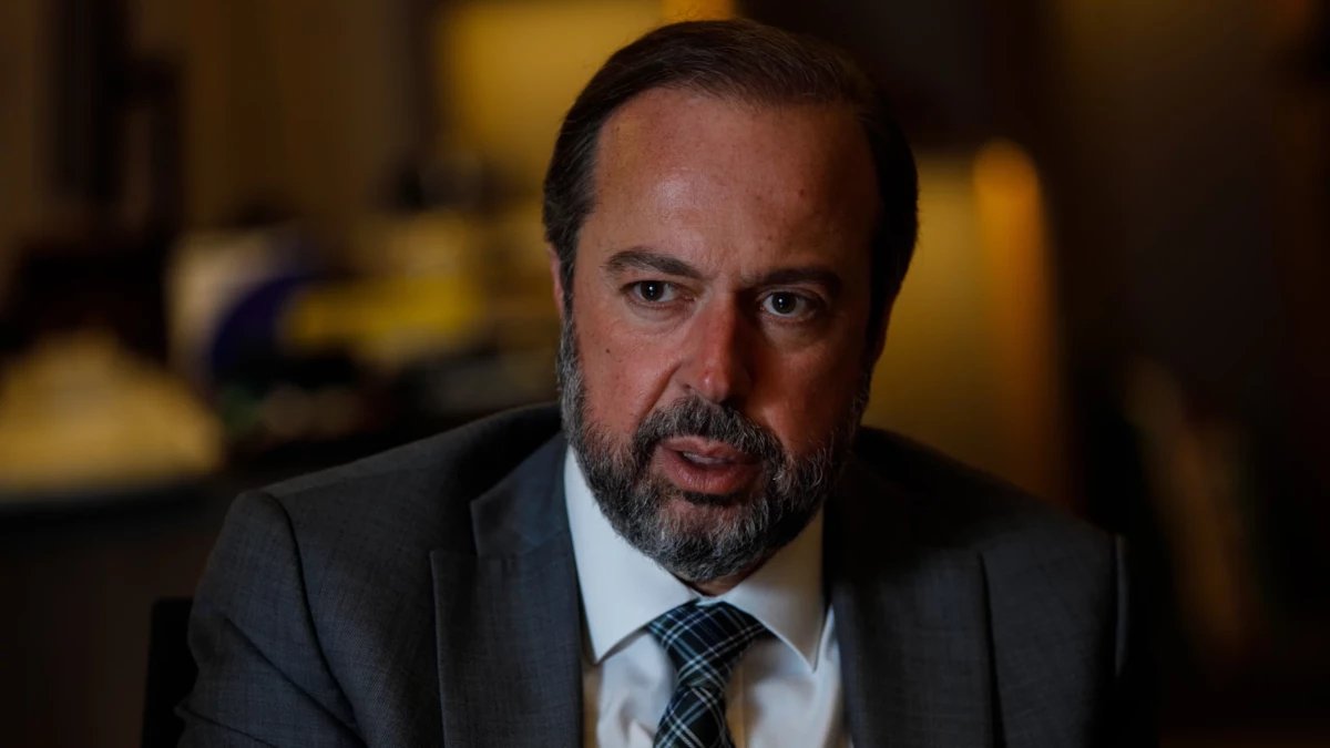 Celular de Vorcaro aponta encontros com ministro Alexandre Silveira e debate sobre fusão Enel-Light