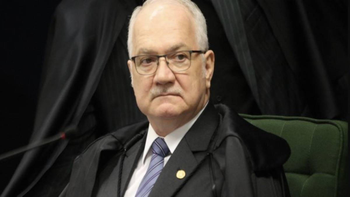 Fachin rejeita pedido para retirar Dino de ações envolvendo Lula, Flávio Bolsonaro e eleições de 2026