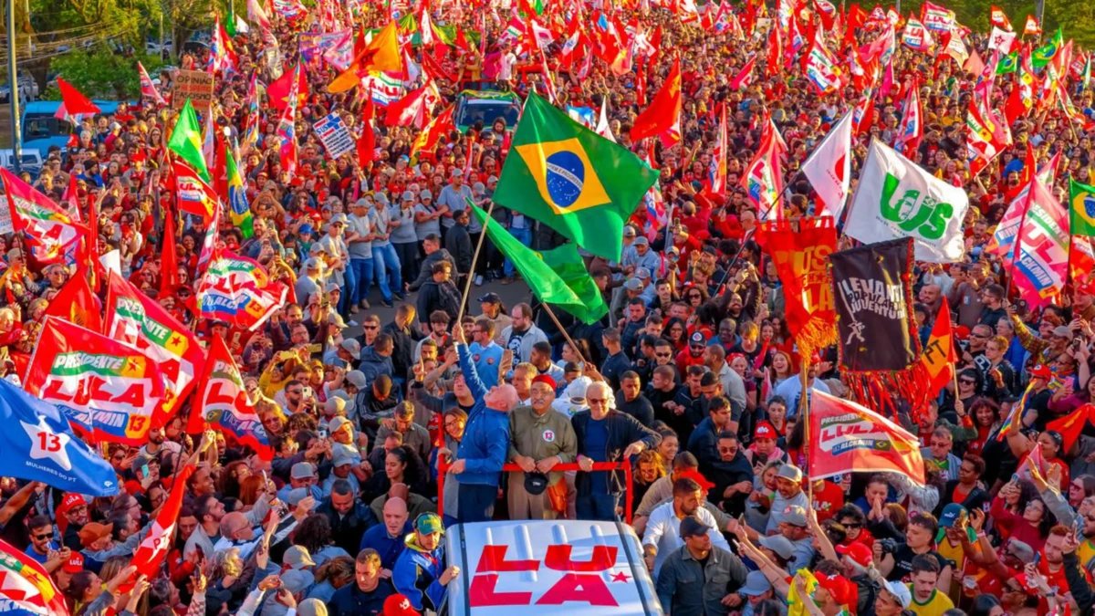 Lula defende saídas temporárias de presos e veto a restrições em sabatina do SBT News
